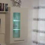 Happy Holidays Welcome Трієст