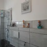 Happy Holidays Welcome Апартаменти Трієст
