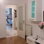 Happy Holidays Welcome 公寓 *