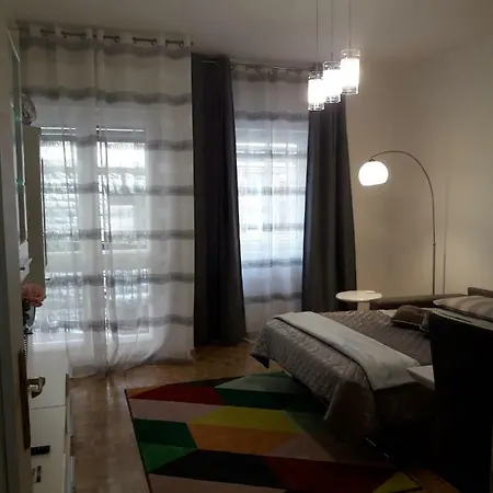 Happy Holidays Welcome Trieste