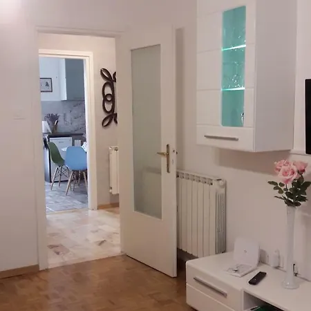 Happy Holidays Welcome Appartamento *