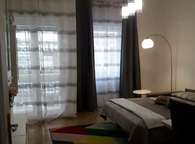 Happy Holidays Welcome Trieste